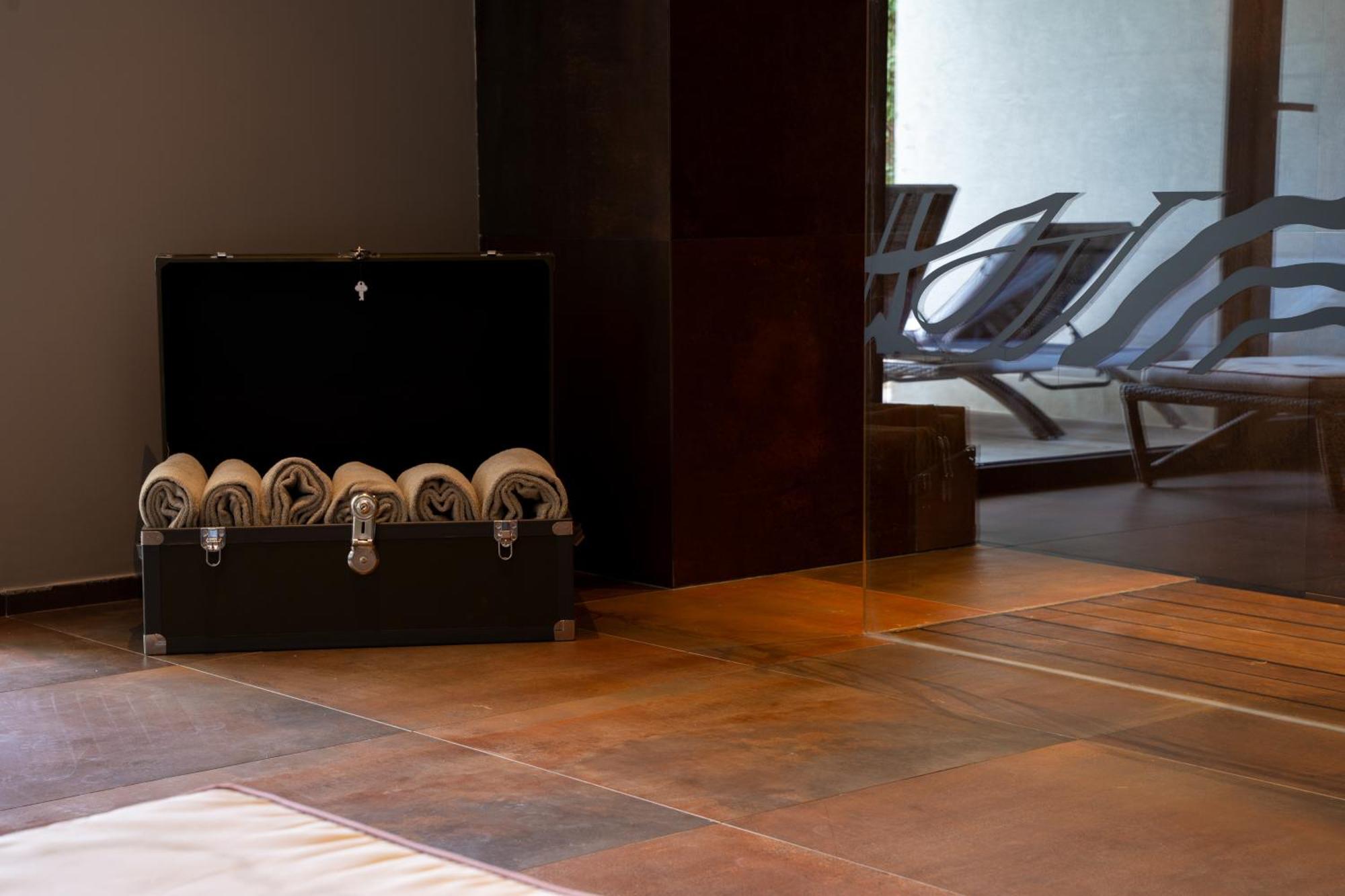 Mon Luxury Rooms Spa Ніколозі Екстер'єр фото